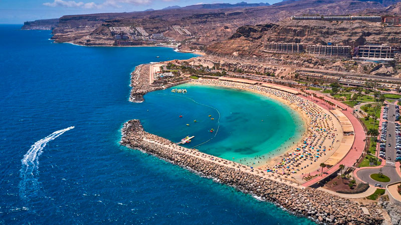 Playa de Amadores